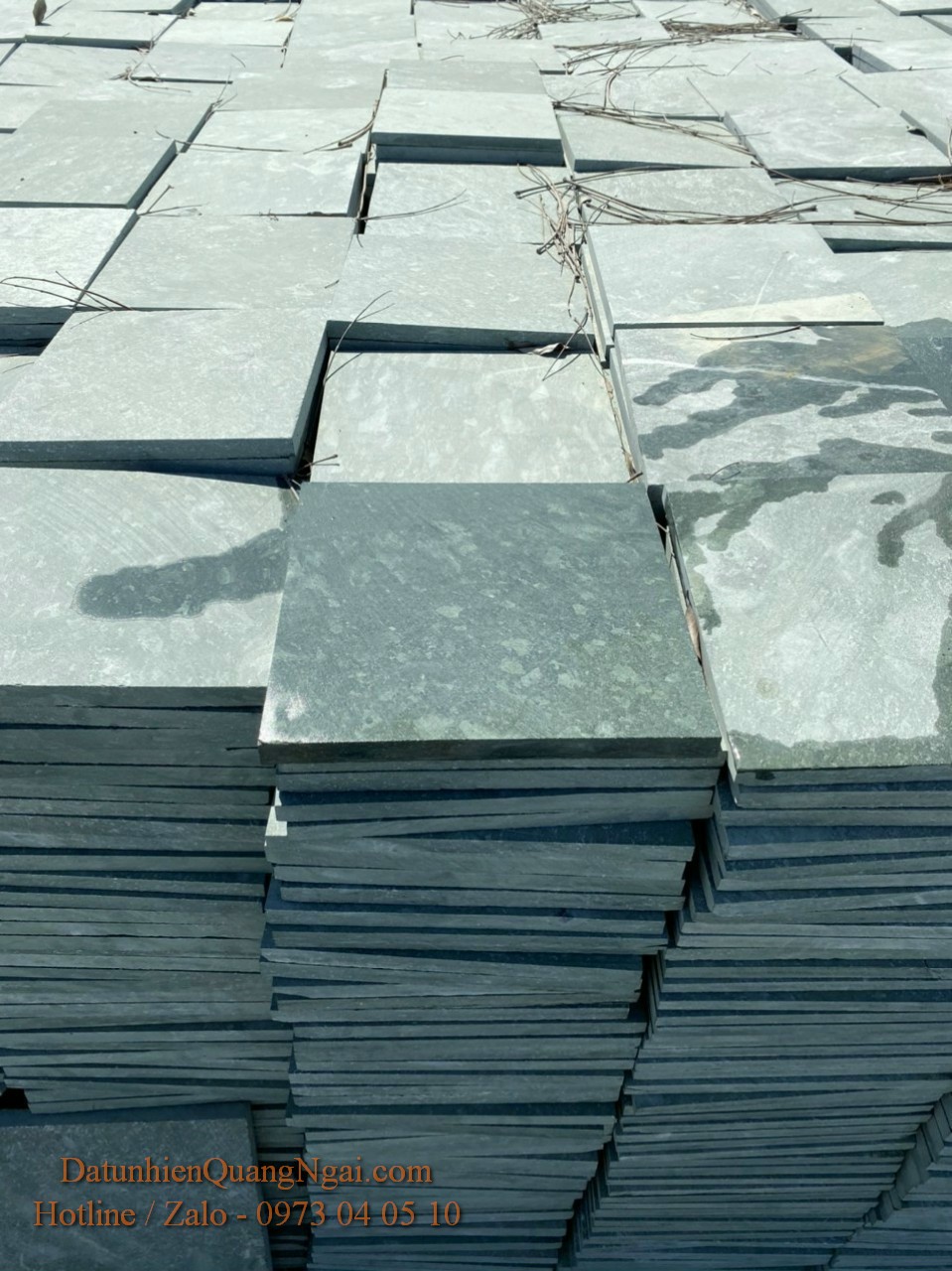 Giá đá xanh rêu Ngoài ra giá đá xanh rêu thanh hóa còn phụ thuộc vào kích thước lớn nhỏ khác nhau